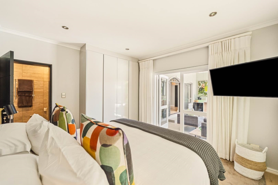 4 Bedroom Property for Sale in Tamboerskloof Western Cape